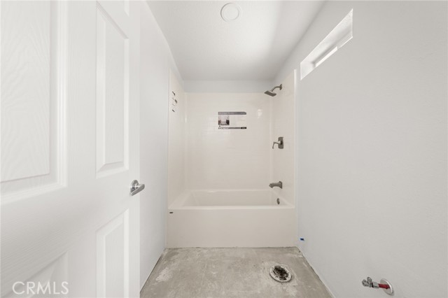 40 Country Wood Drive, Phillips Ranch CA: https://media.crmls.org/medias/056276f2-5de8-46ef-af90-98e6644f5d52.jpg