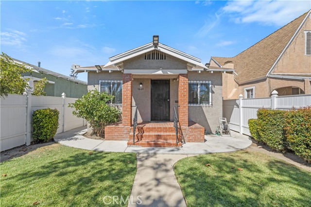 1523 W 59th Street, Los Angeles CA: https://media.crmls.org/medias/0562836e-c570-47d9-ab0b-97b381b05678.jpg
