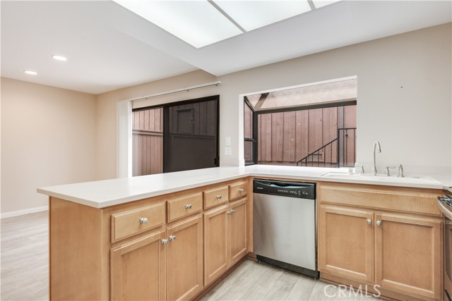 Detail Gallery Image 12 of 30 For 1637 Westmont, San Pedro,  CA 90732 - 3 Beds | 2/1 Baths