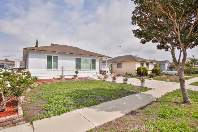 Detail Gallery Image 6 of 21 For 15132 Kornblum Ave, Lawndale,  CA 90260 - 3 Beds | 2 Baths