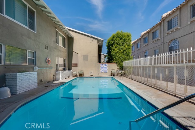 Detail Gallery Image 22 of 27 For 14238 Dickens St #3,  Sherman Oaks,  CA 91423 - 2 Beds | 2 Baths