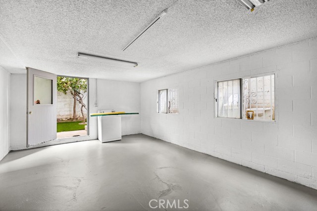Detail Gallery Image 28 of 33 For 3727 Selby Ave a,  Los Angeles,  CA 90034 - 3 Beds | 3 Baths