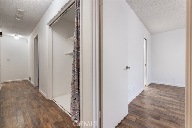1920 E Orangeburg Avenue, Modesto CA: https://media.crmls.org/medias/05646399-5343-4e19-aafa-f47c525f6a88.jpg
