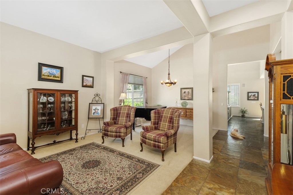 MLS #IV25162337 img 3