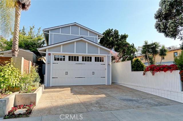 660 Rosecrans Avenue, Manhattan Beach, California 90266, 2 Bedrooms Bedrooms, ,3 BathroomsBathrooms,Residential,Sold,Rosecrans,SB16066701