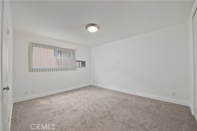 5415 Newcastle Avenue, Encino CA: https://media.crmls.org/medias/05653402-0a7a-4d40-8f4f-ff116ba8bd7a.jpg