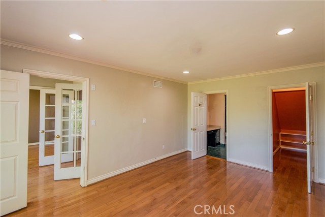 4602 Hurford Terrace, Encino CA: https://media.crmls.org/medias/056539ad-90c0-41c4-bf80-be809acc2866.jpg