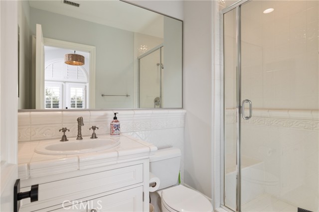 Detail Gallery Image 20 of 33 For 20 Gleneagles Dr, Newport Beach,  CA 92660 - 5 Beds | 4/1 Baths