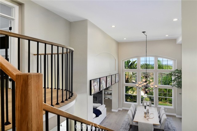 Detail Gallery Image 20 of 50 For 3941 Rock Hampton Dr, Tarzana,  CA 91356 - 5 Beds | 3 Baths