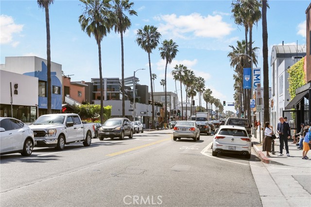 Detail Gallery Image 32 of 34 For 245 Main St #111,  Venice,  CA 90291 - 2 Beds | 2 Baths