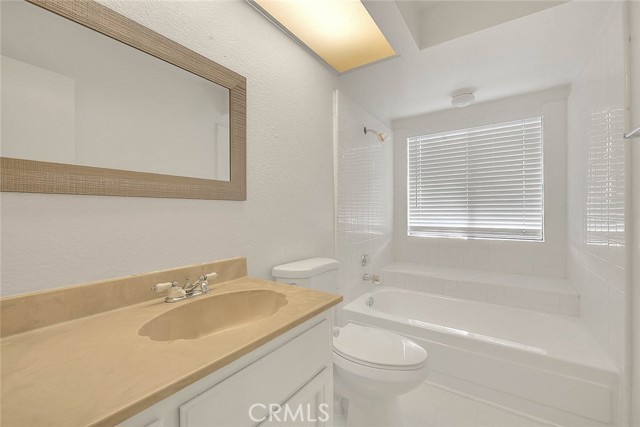 1540 Corte Hacienda, Upland CA: https://media.crmls.org/medias/0565f0d5-74c9-475b-b236-81ef2574bc15.jpg