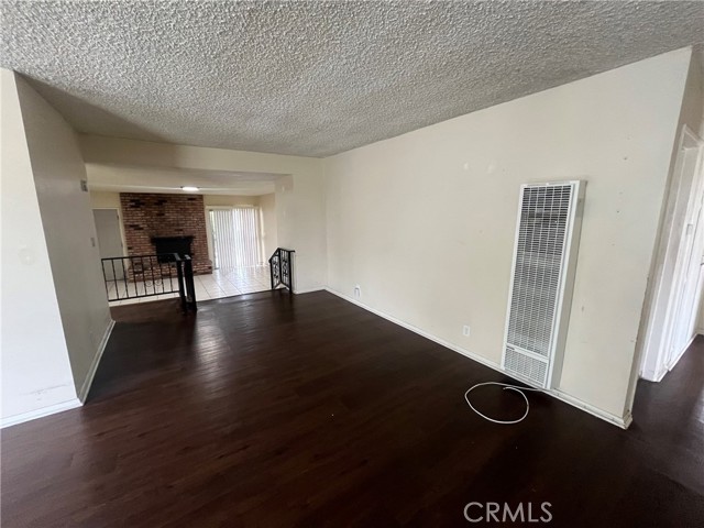 Detail Gallery Image 15 of 26 For 12224 S Main St, Los Angeles,  CA 90061 - 3 Beds | 2 Baths