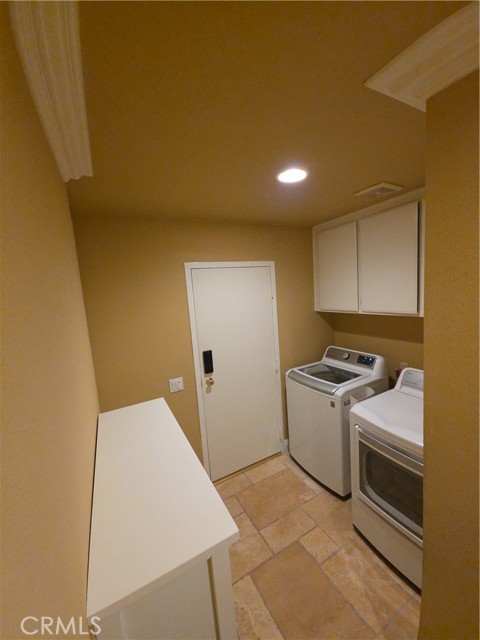 Detail Gallery Image 26 of 35 For 24210 Jasper Lake Ln #52,  Lake Forest,  CA 92630 - 3 Beds | 3 Baths