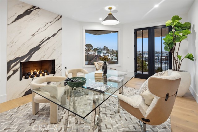 Detail Gallery Image 53 of 69 For 2915 Cliff Dr, Newport Beach,  CA 92663 - 4 Beds | 4/1 Baths