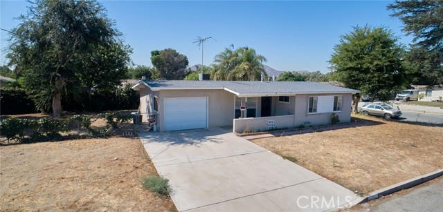 Detail Gallery Image 1 of 18 For 18237 Tullock St, Bloomington,  CA 92316 - 3 Beds | 1 Baths