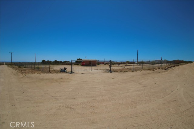 Detail Gallery Image 2 of 8 For 57025 Encantado Rd, Landers,  CA 92285 - 0 Beds | 0 Baths