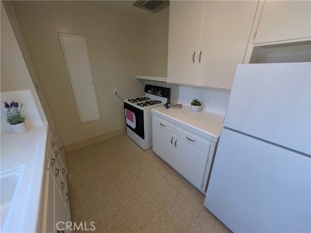 Detail Gallery Image 12 of 33 For 610 Sunset Bld #5,  Arcadia,  CA 91007 - 1 Beds | 1 Baths