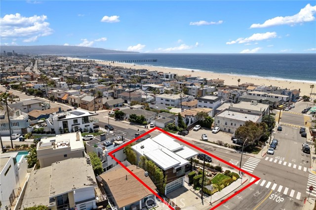 2114 Manhattan Ave, Hermosa Beach CA: https://media.crmls.org/medias/056bb831-603c-40d8-8efd-cdc75581a8a8.jpg