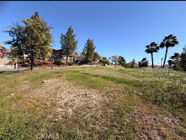 Detail Gallery Image 9 of 22 For 22851 Klamath Ct, Canyon Lake,  CA 92587 - – Beds | – Baths