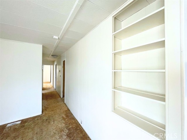 999 S Santa Fe Avenue, San Jacinto CA: https://media.crmls.org/medias/056bc96f-1022-4f11-a730-893b79e1ce6d.jpg