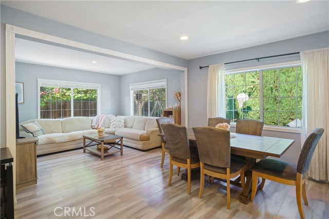 Detail Gallery Image 12 of 48 For 6916 Claire Ave, Reseda,  CA 91335 - 4 Beds | 3 Baths