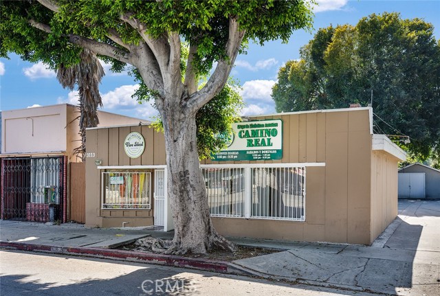 Detail Gallery Image 4 of 11 For 3113 N Eastern Ave, Los Angeles,  CA 90032 - 3 Beds | 1 Baths