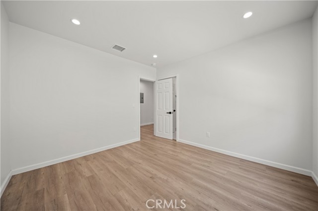 Detail Gallery Image 16 of 25 For 252 W Tujunga Ave, Burbank,  CA 91502 - 3 Beds | 2 Baths
