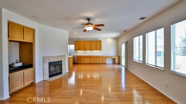 Detail Gallery Image 14 of 33 For 10310 Icefield Ct, Corona,  CA 92883 - 4 Beds | 2/1 Baths