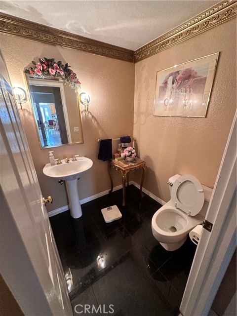 5342 Duke Drive, La Palma CA: https://media.crmls.org/medias/056e27de-0be1-4438-aaa4-f3d7dfbc51f2.jpg