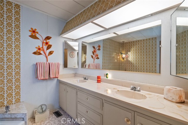 2720 Klondike Way, Pine Mountain Club CA: https://media.crmls.org/medias/056e2d41-3856-4b3e-a11a-25f303eea1d6.jpg