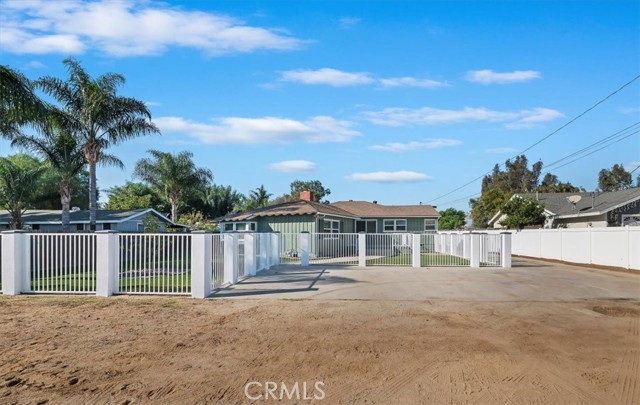 Detail Gallery Image 2 of 41 For 4340 Woodward, Norco,  CA 92860 - 3 Beds | 2 Baths