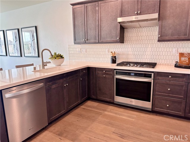 4255 S Hermosa Paseo, Ontario CA: https://media.crmls.org/medias/056f0f2c-64c1-47b9-813c-96ce42f0d751.jpg