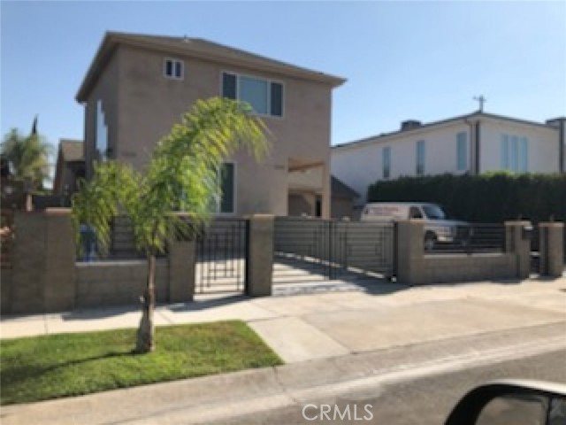 12658 Welby Way, Valley Glen CA: https://media.crmls.org/medias/056f682b-3587-4ae2-8197-29f6f0b63831.jpg