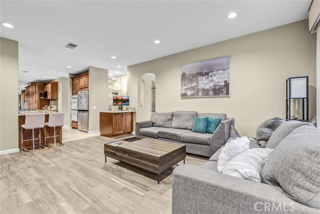 Detail Gallery Image 4 of 16 For 27180 Pacific Heights, Mission Viejo,  CA 92692 - 4 Beds | 4 Baths