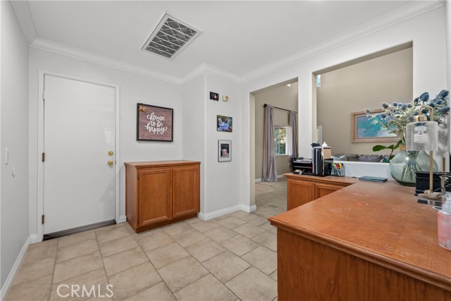 46140 Grace Court, Temecula CA: https://media.crmls.org/medias/0570bfbd-2eed-498c-9616-36b3db65e3f7.jpg