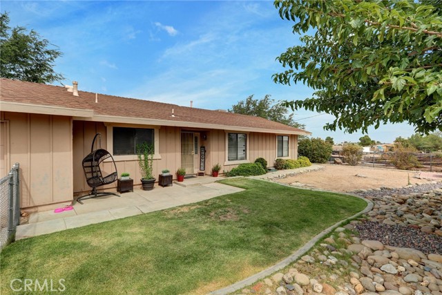 Detail Gallery Image 1 of 1 For 11454 10th Ave, Hesperia,  CA 92345 - 3 Beds | 2 Baths