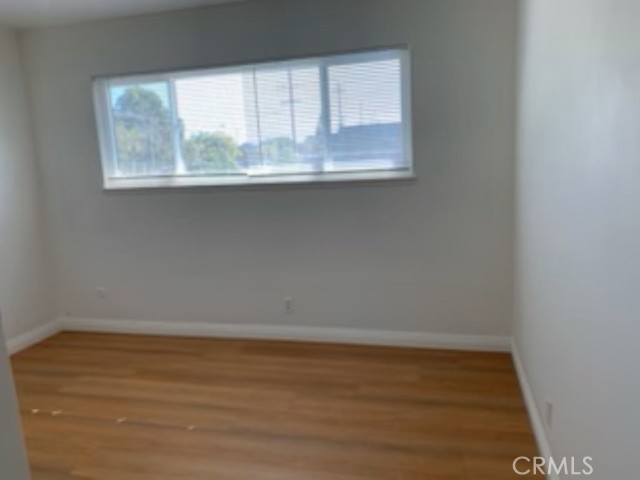 Image 12 of 25 For 4555 Larwin  