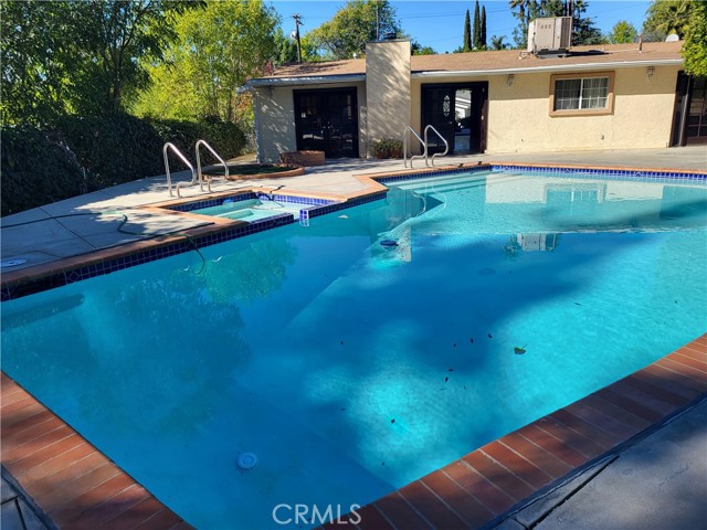 Detail Gallery Image 21 of 22 For 5700 Kelvin, Woodland Hills,  CA 91367 - 3 Beds | 3 Baths