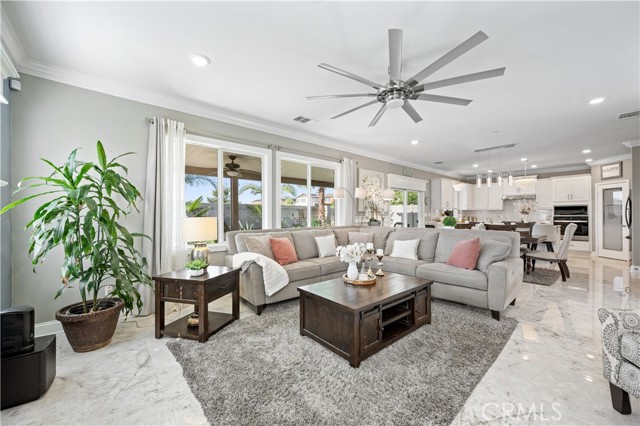 Detail Gallery Image 5 of 42 For 11057 Clear Lake Ln, Corona,  CA 91752 - 4 Beds | 3 Baths