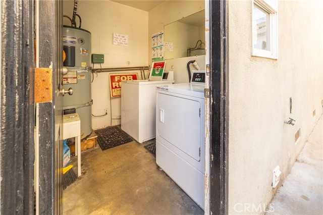 Image 9 of 38 For 4110 Hathaway Ave