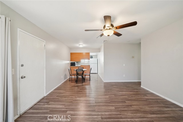 Detail Gallery Image 7 of 31 For 2891 Canyon Crest #68,  Riverside,  CA 92507 - 2 Beds | 2 Baths