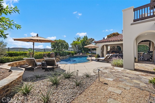 15 Long View Road, Coto de Caza CA: https://media.crmls.org/medias/057430ac-3102-4bea-af1c-db8277f5b2db.jpg