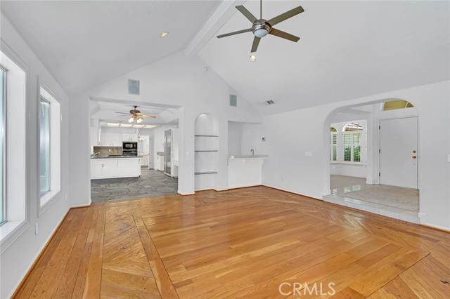 Detail Gallery Image 12 of 44 For 9484 N Woodmont Dr, Fresno,  CA 93720 - 4 Beds | 3 Baths