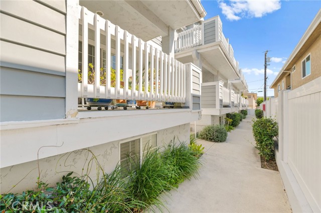 Detail Gallery Image 6 of 39 For 1534 Marcelina #B,  Torrance,  CA 90501 - 2 Beds | 1 Baths