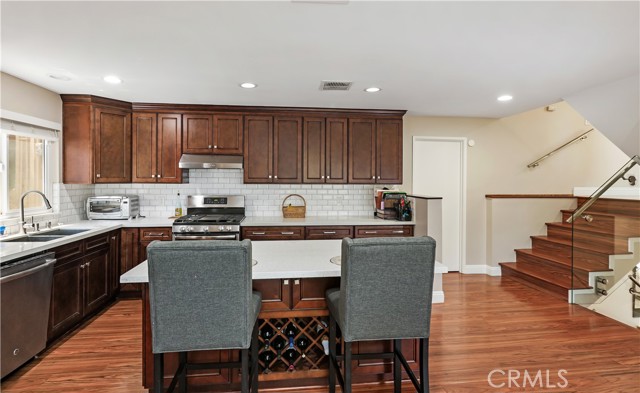 3751 Prestwick Drive, Los Angeles CA: https://media.crmls.org/medias/0575322d-913a-41fa-973c-08b0cb936832.jpg