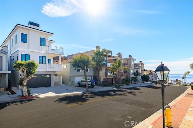 412 Marine Ave, Manhattan Beach, California 90266, 3 Bedrooms Bedrooms, ,3 BathroomsBathrooms,Residential,Sold,Marine Ave,SB23207712