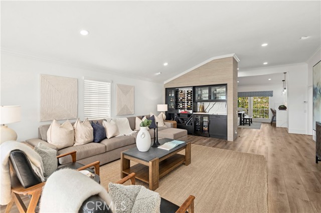 Detail Gallery Image 6 of 37 For 990 Bayside Cove #609,  Newport Beach,  CA 92660 - 3 Beds | 2 Baths