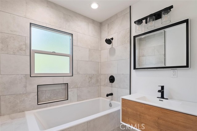 Detail Gallery Image 12 of 30 For 6035 Colfax Ave, North Hollywood,  CA 91606 - 3 Beds | 2 Baths