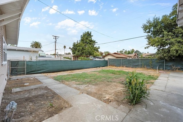 464 W 14th Street, San Bernardino CA: https://media.crmls.org/medias/05780862-7729-41b0-9b47-dcb92e29713f.jpg