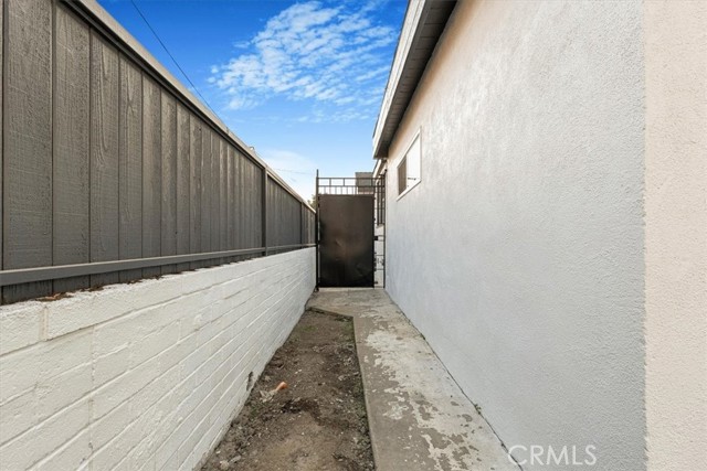 Detail Gallery Image 38 of 42 For 923 W Poplar St, Compton,  CA 90220 - 3 Beds | 1 Baths